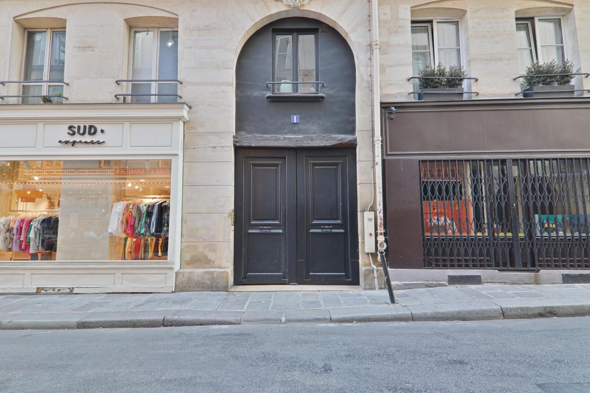 Studio Quartier Saint Michel Notre Dame Free Netflix Paris Bagian luar foto